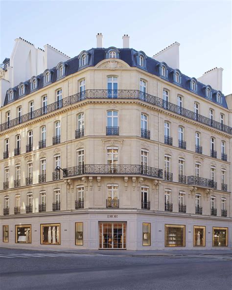 dior la galerie avenue montaigne|dior boutique montaigne.